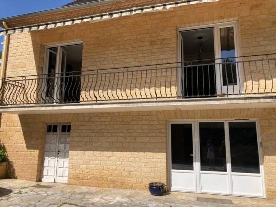 Superbe Appartement Au Calme De 1 A 3 Personnes Sarlat Esterno foto