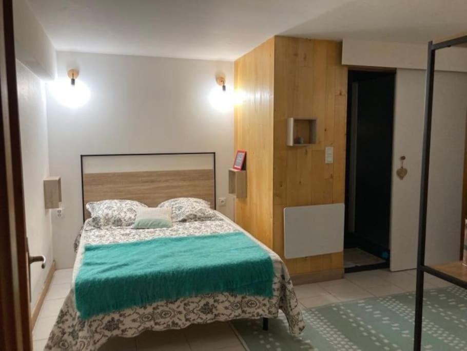 Superbe Appartement Au Calme De 1 A 3 Personnes Sarlat Esterno foto